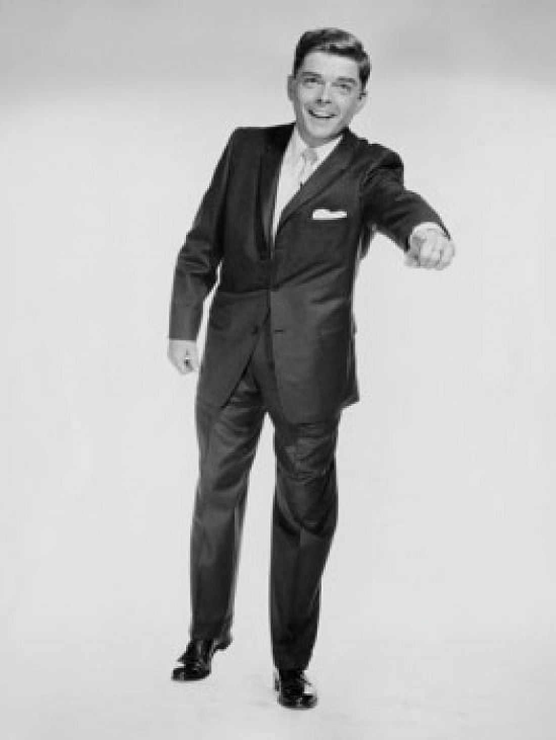 Businessman pointing forward Canvas Art - (18 x 24)