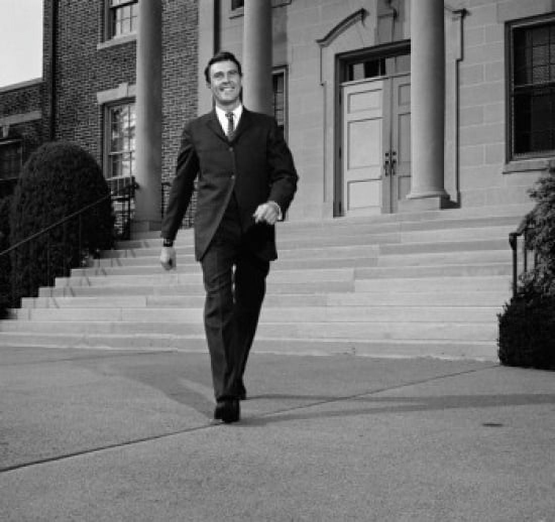 Businessman walking from courthouse Canvas Art - (18 x 24)