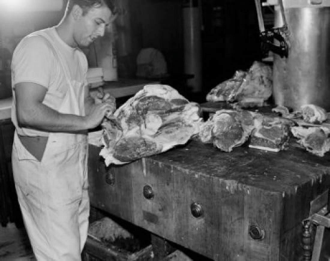 Butcher at work Canvas Art - (18 x 24)