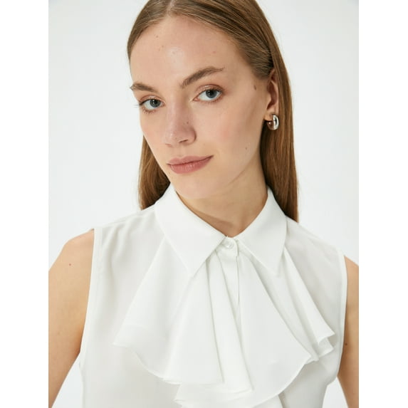 Buttoned Ruffle Neck Shirt