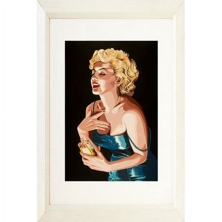 Buy Art For Less 'Chanel No. Marilyn Monroe Spraying Perfume' Framed  Painting Print 
