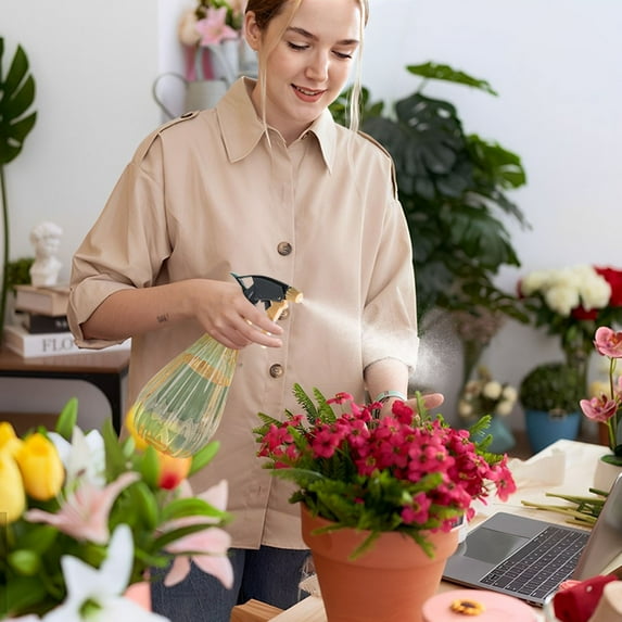 Bxaolu Plant Mister Spray Bottle, 600ML Plant Mister Water Spray Bottle Plant Spray Bottle for Plants Misting Bottle Household, Orange