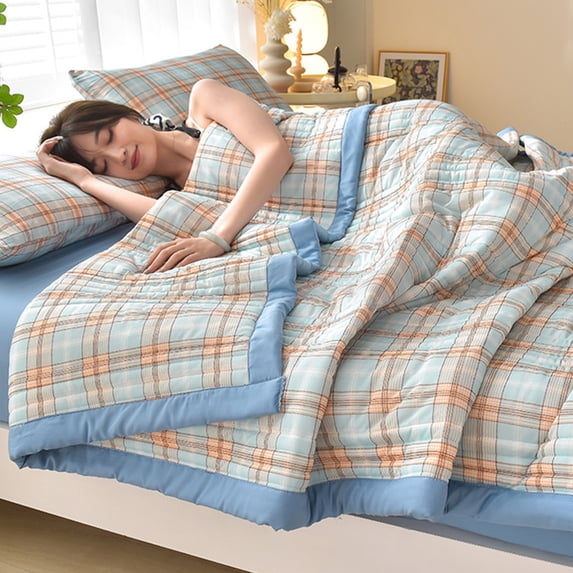 Byujiro 59x79 Inch Cool Touch Summer Cooling Blanket Lightweight Quilted Air Conditioner Comforter Soft Breathable Printed Thin Quilt for Hot Sleepers, Bed & Home Use