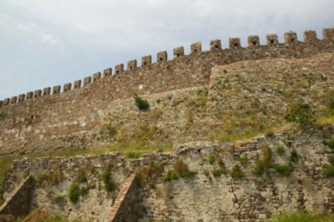 Byzantine Fortress Lesvos Mithymna Northeastern Aegean Islands Greece Canvas Art - Walter Bibikow DanitaDelimont (36 x 24)