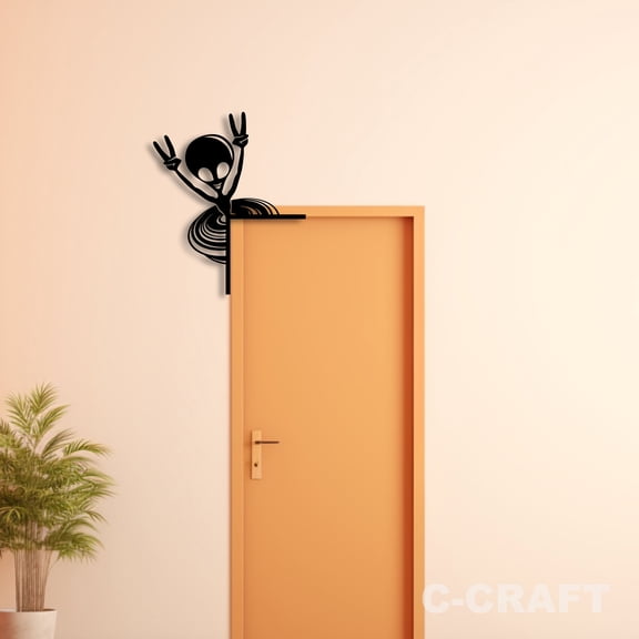 C-CRAFT Alien Metal Decorative Door Corner 8 inch For Home & Office Decor