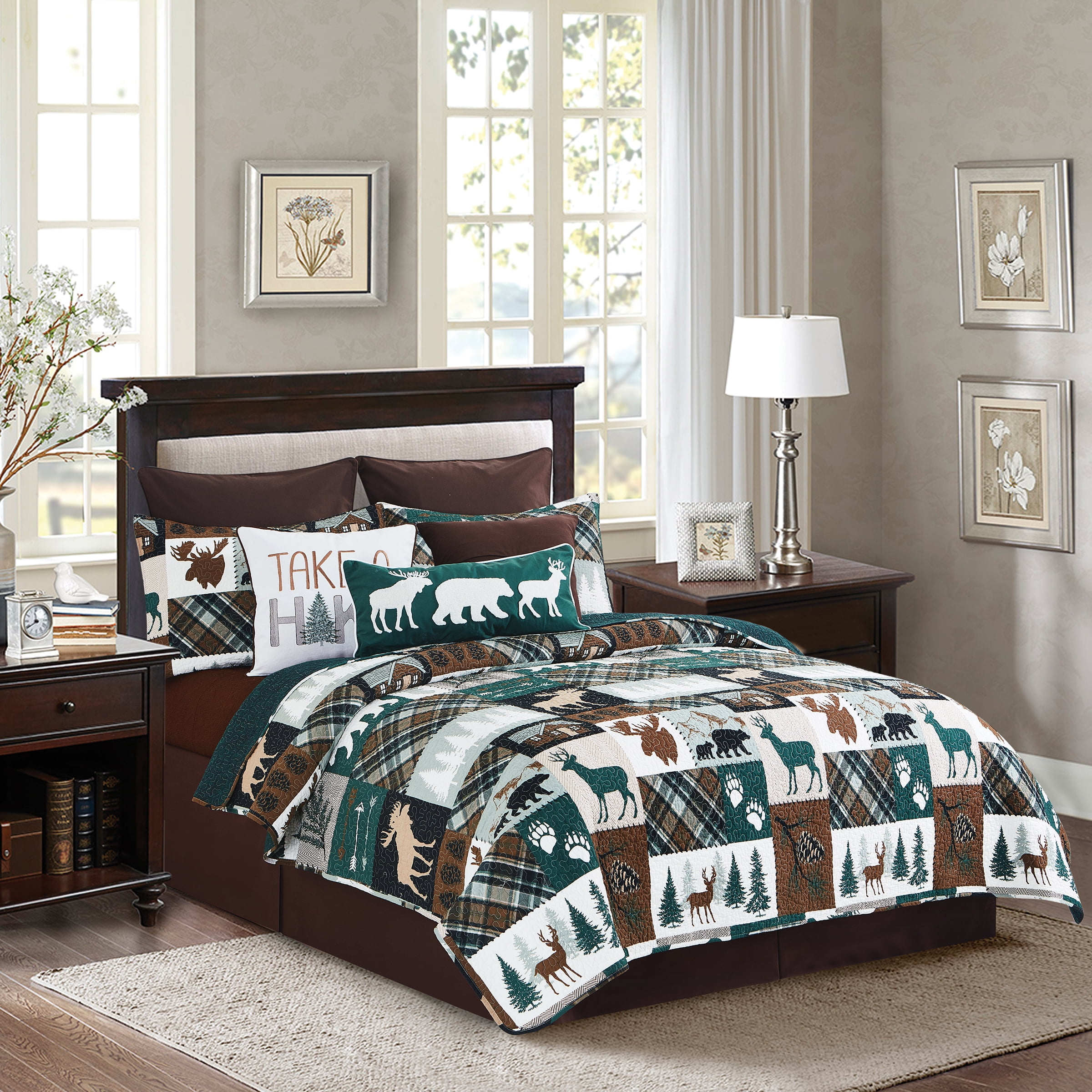 Full/Queen Brown Cotton Reversible Quilt Set with Wilderness Pattern
