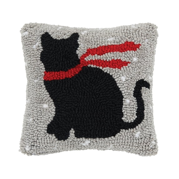 C&F Hooked Throw Pillow, Winter Cat (C44488076)