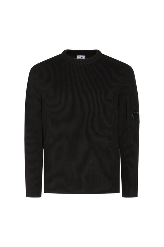 Ribbed Knit Sweater With Subtle Emblem Detail (Men's)