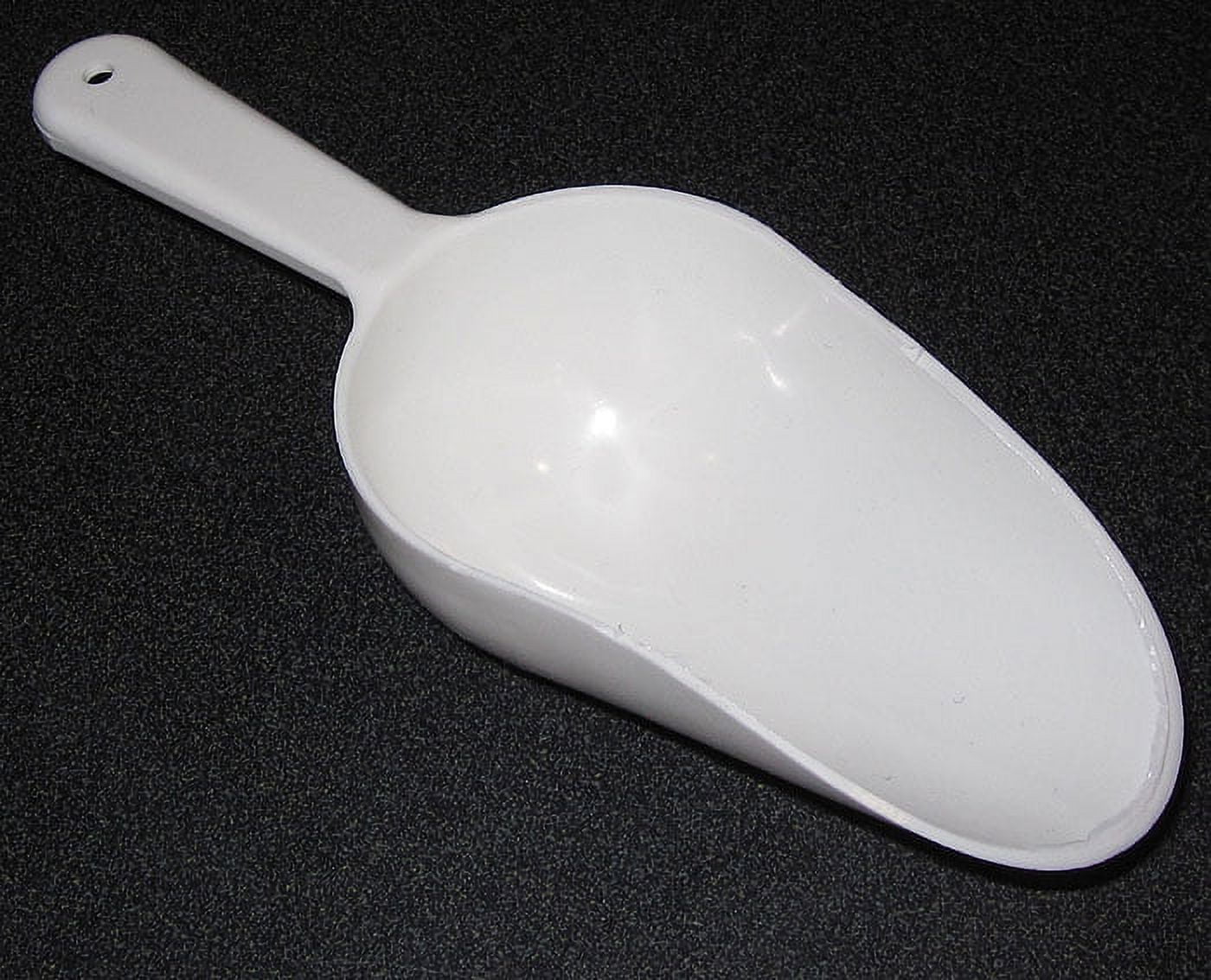  C.R. Mfg Plastic Flour Scoop, 4 oz. White. Overall Size 6-1/4  Bowl Size 2 x 3-3/4: Kitchen Tools: Home & Kitchen