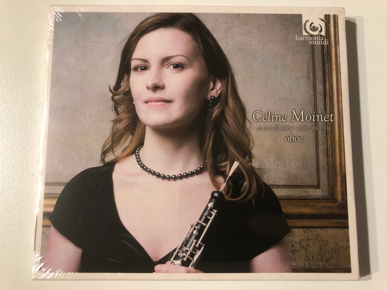 Céline Moinet: Oboe - J.S. & C.P.E. Bach, Berio, Britten/ Harmonia Mundi Audio CD 2012 / HMC 902118