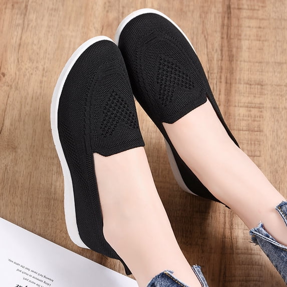CAICJ98 Womens Sneakers Slip on Sneakers Women Walking Shoes Arch Support Tennis Shoes,Black