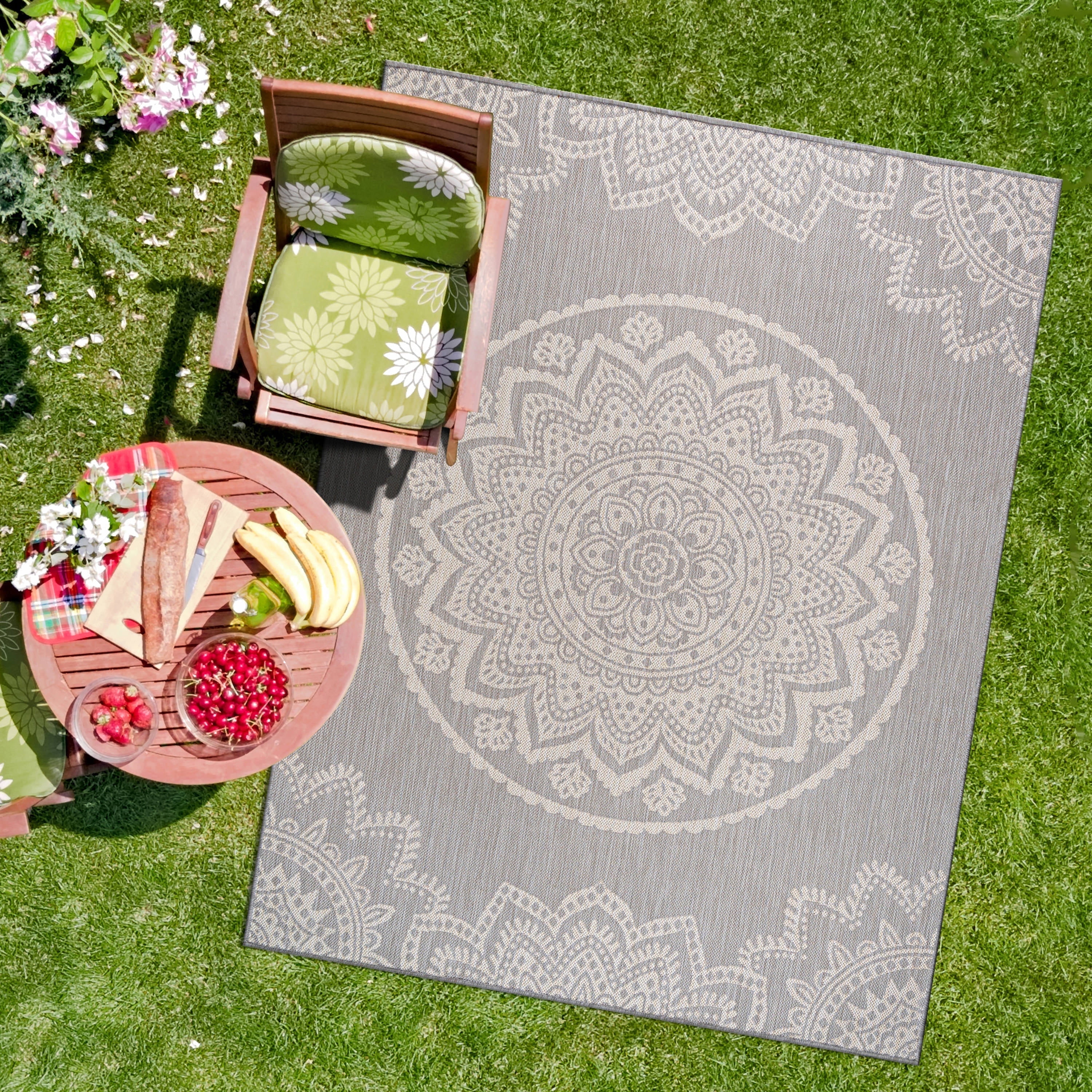 CAMILSON Indoor Outdoor Rug, 6' x 9' Grey Medallion Area Rugs