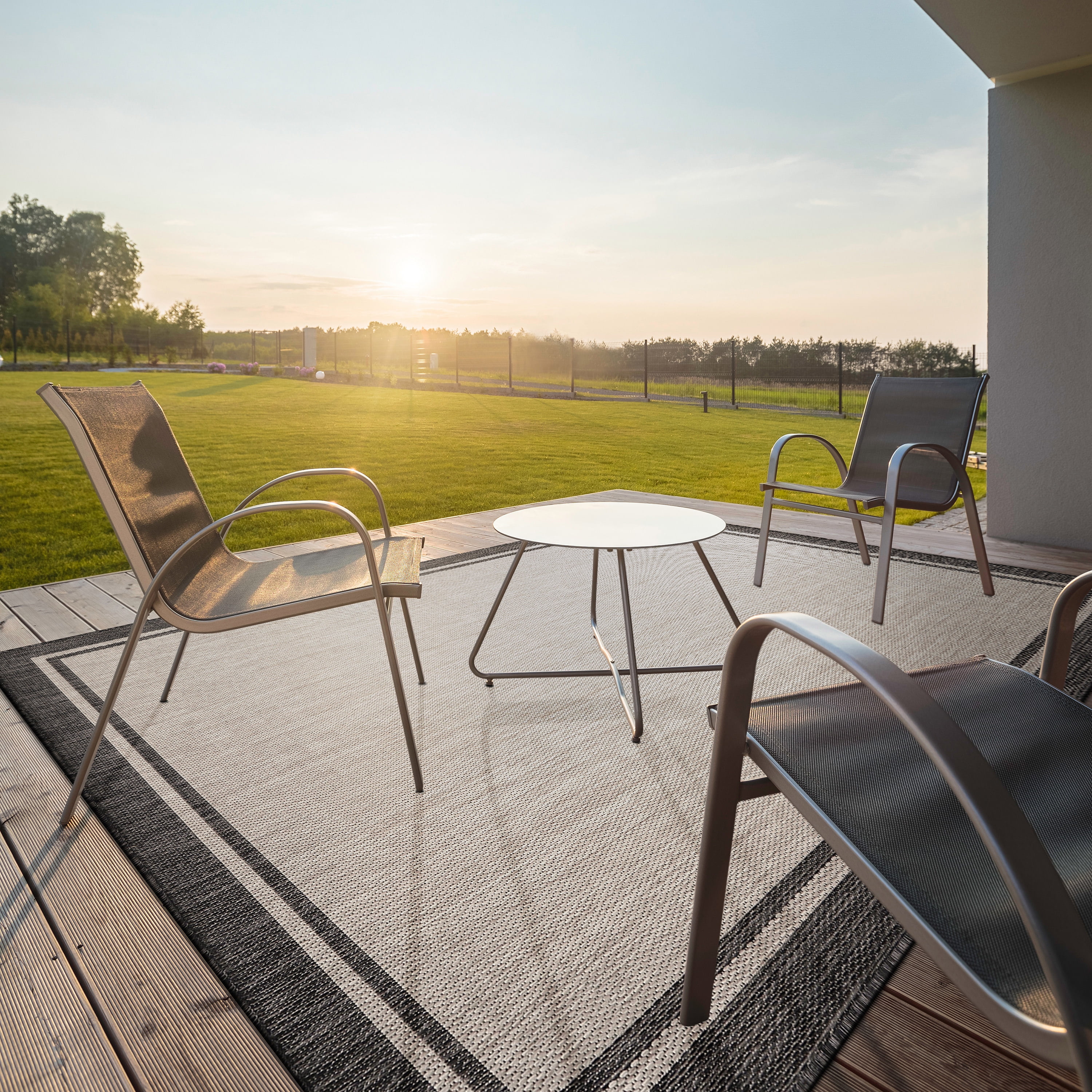 Monte Carlo Summer Vines Mushroom-Ivory Indoor/Outdoor Area Rug ...