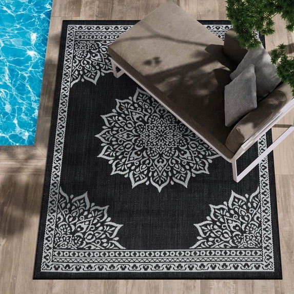 CAMILSON Summer Medallion, Washable Outdoor Indoor Area Rug, Black, 5x7