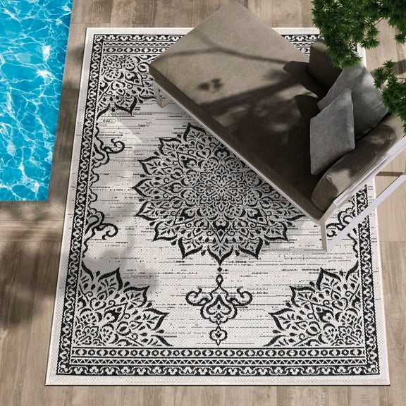 CAMILSON Summer Medallion, Washable Outdoor Indoor Area Rug, White, 5x7