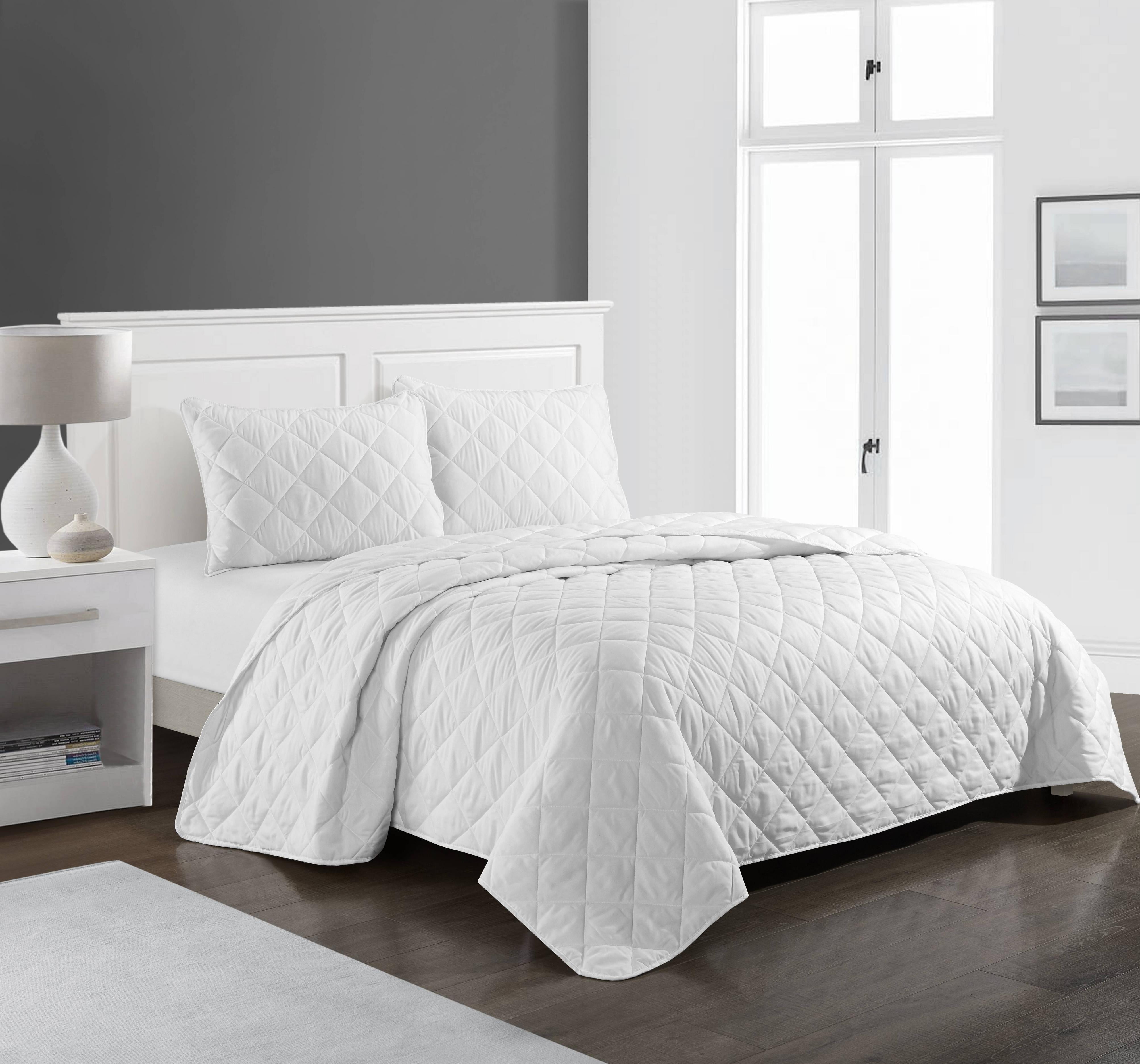 CASA Ultra Soft 3 Piece Twin/TwinXL Quilt Bedding Set