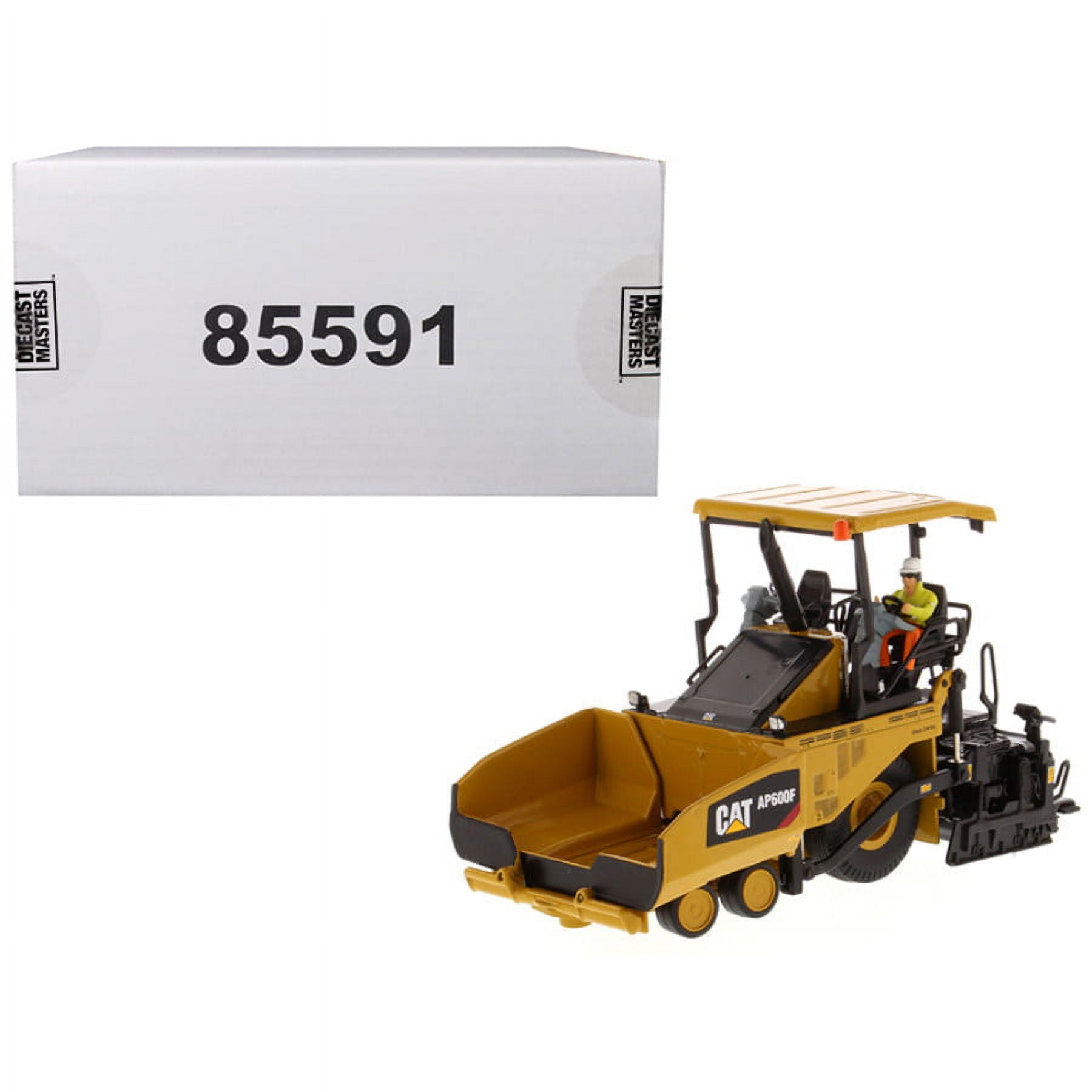 CAT Caterpillar AP600F Wheeled Asphalt Paver with Operator