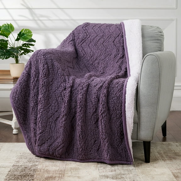 CBCHome Cozy Chevron Sherpa Throw Blanket - Soft Reversible Plush Couch & Bed Throw - Great Gifts for Women, Mom, Friends (Plum, 50" x 60")