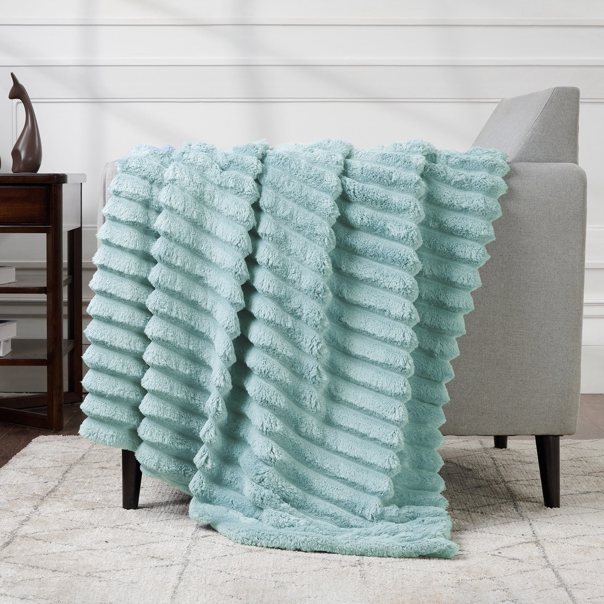 CBCHome Jumbo Velvet Plush Wide Ribbed Throw Blanket - Super Soft, Warm, Cozy Fluffy Throw for Couch, Bed, Sofa - All Season Décor (Blue Surf, 50" x 60")
