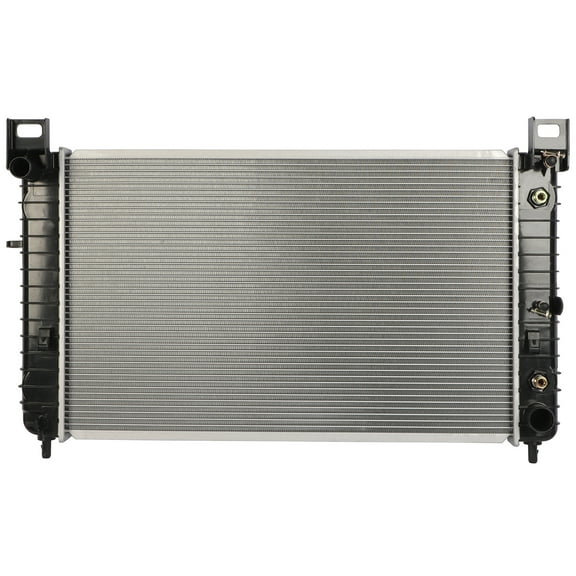 CCIYU Aluminum Radiator 2334 Replacement Radiator 2002-2005 for Cadillac Escalade 1999-2013 for Chevrolet Silverado 1500