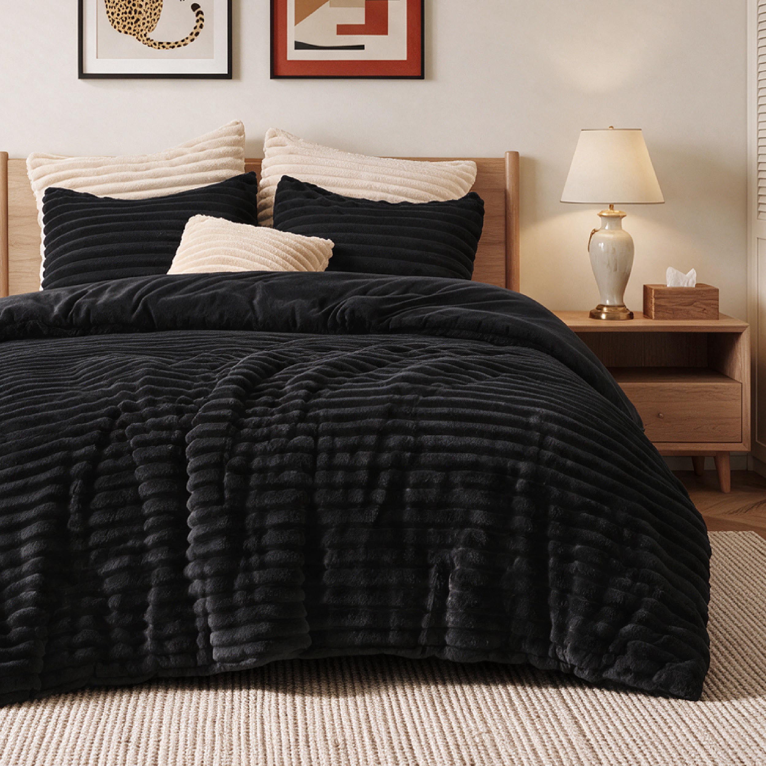 U Bedsure U by Bedsure Fluffy Black Comforter Set Queen, 3 Pieces Super Soft Faux Fur Fleece Queen Bedding Set, 1 Luxury Shaggy Fuzzy Comforter with 2 Pillowcases