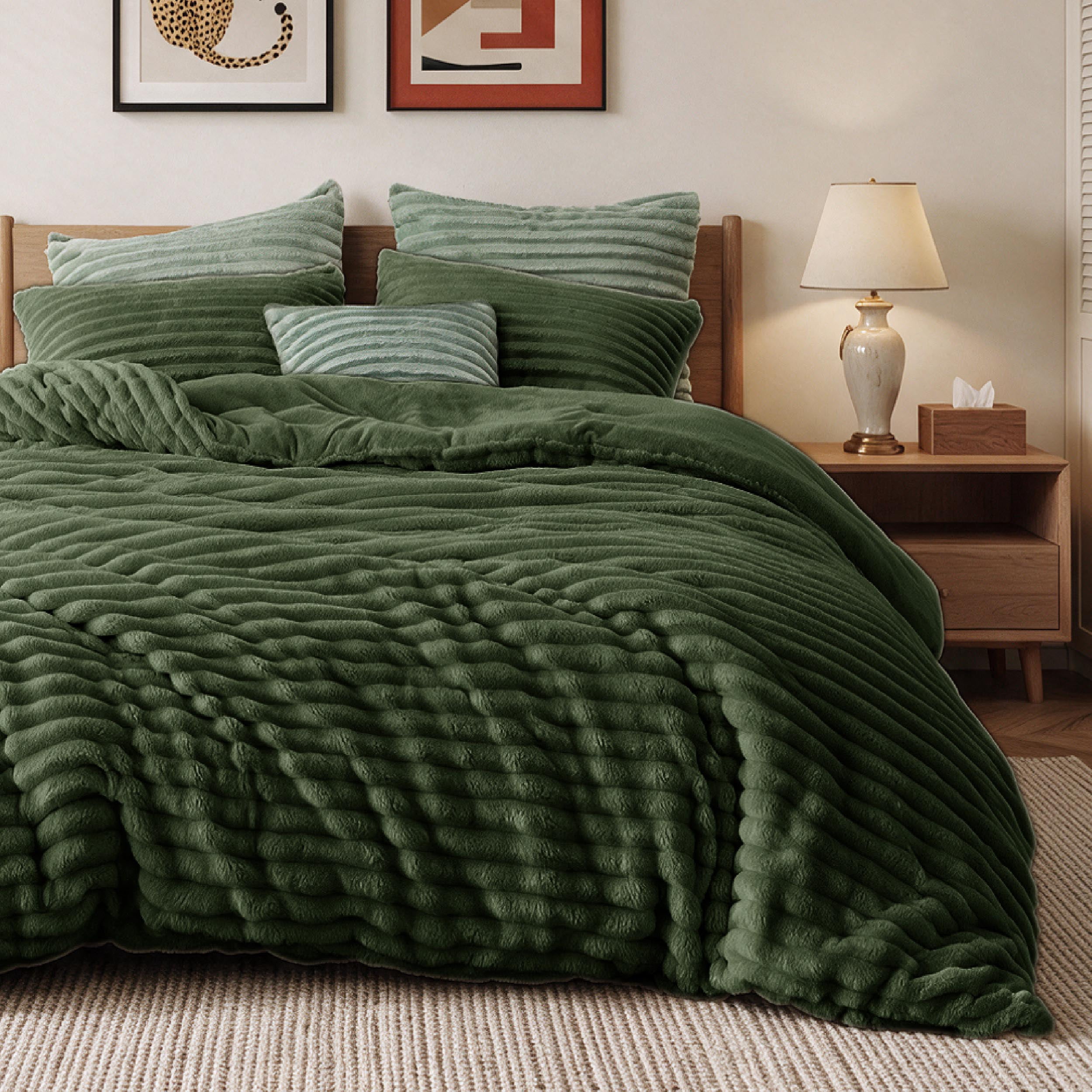 U Bedsure U by Bedsure Fluffy Bronze Green Comforter Set Queen, 3 Pieces Super Soft Faux Fur Fleece Queen Bedding Set, 1 Luxury Shaggy Fuzzy Comforter with 2 Pillowcases