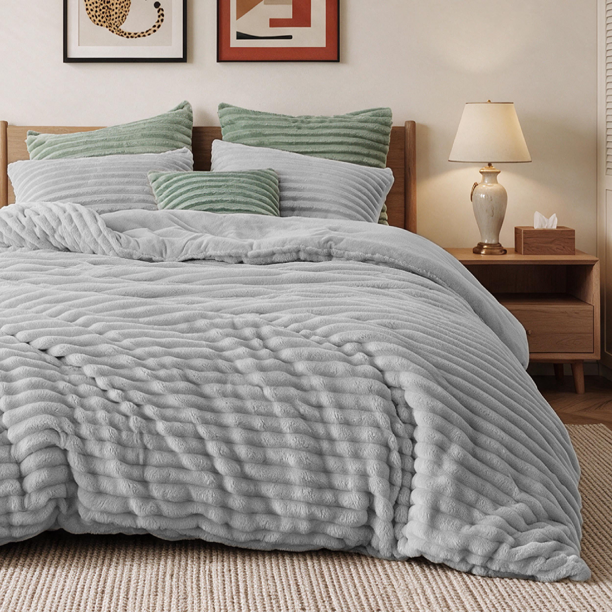 U Bedsure U by Bedsure Fluffy Grey Comforter Set Queen, Super Soft Faux Fur Fleece Queen Bedding Set, 1 Luxury Shaggy Fuzzy Comforter with 2 Pillowcases, Harbor Mist