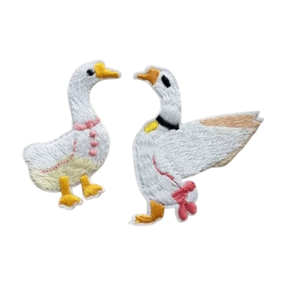 CCWADH Iron-On Embroidery Patch for Clothing & Bags - Cute DIY Repair Patch for Holes & Scratches, Ideal for Fashion Accessories & Creative Decoration