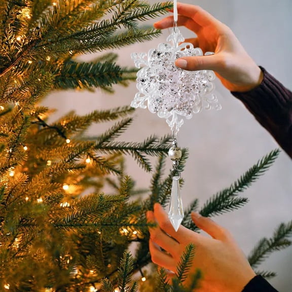 CCWADH Three-Dimensional Acrylic Snowflake Christmas Tree Pendant - Exquisite Holiday Decoration for Homes and Festive Gatherings