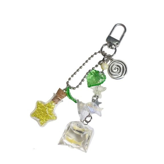 CEORPER Adorable Small Acrylic Charm Keychain Star Designs Fish Wishes Bottle Keyring