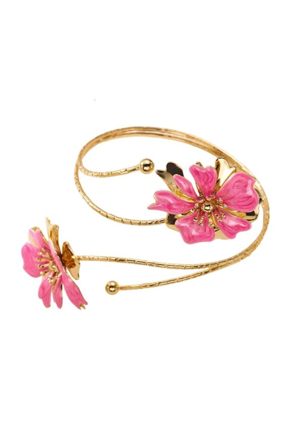 Elegant Multi Flower Pattern Bracelet Designed For Chic And Casual Looks