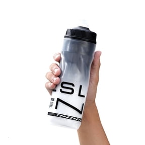 CEORPER Leakproof Cycling Water Container Ergonomic Hand Fit Thermals Insulation