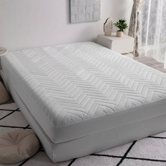 CGW Quilted Waterproof Mattress Protector Fitted Sheet, Deep Pocket, Brushed Fabric with TPU Backing, Breathable & Noiseless, White, Queen