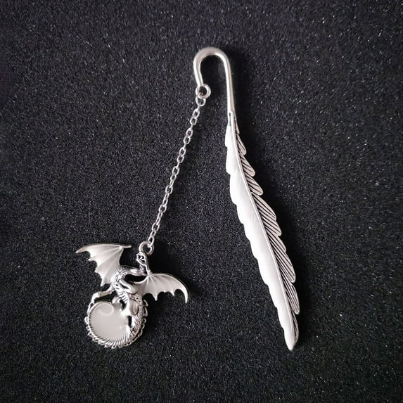 CGZQFEI Vintage Feather Dragon Metal Bookmark, Glow in The Dark Dragon Gift, Fantasy Bookmark Gifts, Cool for Women Men, Reading Lovers (Antique Silver Dragon)