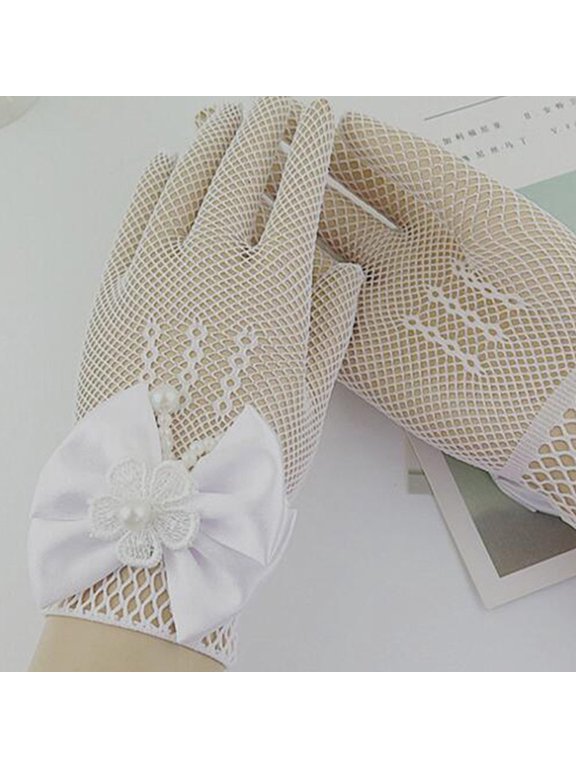 1Pair White Lace Gloves Design Gloves for Photography and Theater