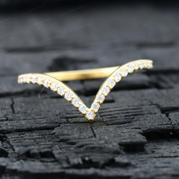 CHIRAGEMSJEWEL 1.5 MM / 0.05 Ct Diamond Wedding Band - V Shape Diamond Curved Band Gift for Daughter