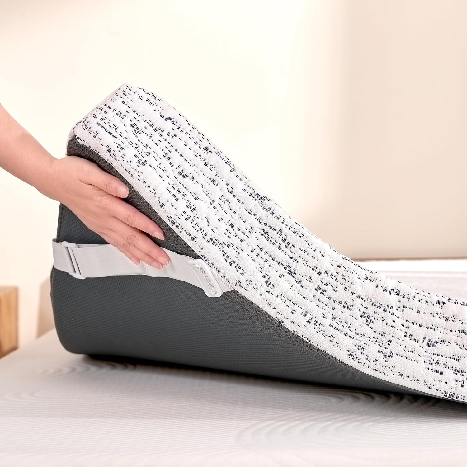 CHUN YI 4 Inch Cooling Memory Foam Mattress Topper Queen, Gel Infused
