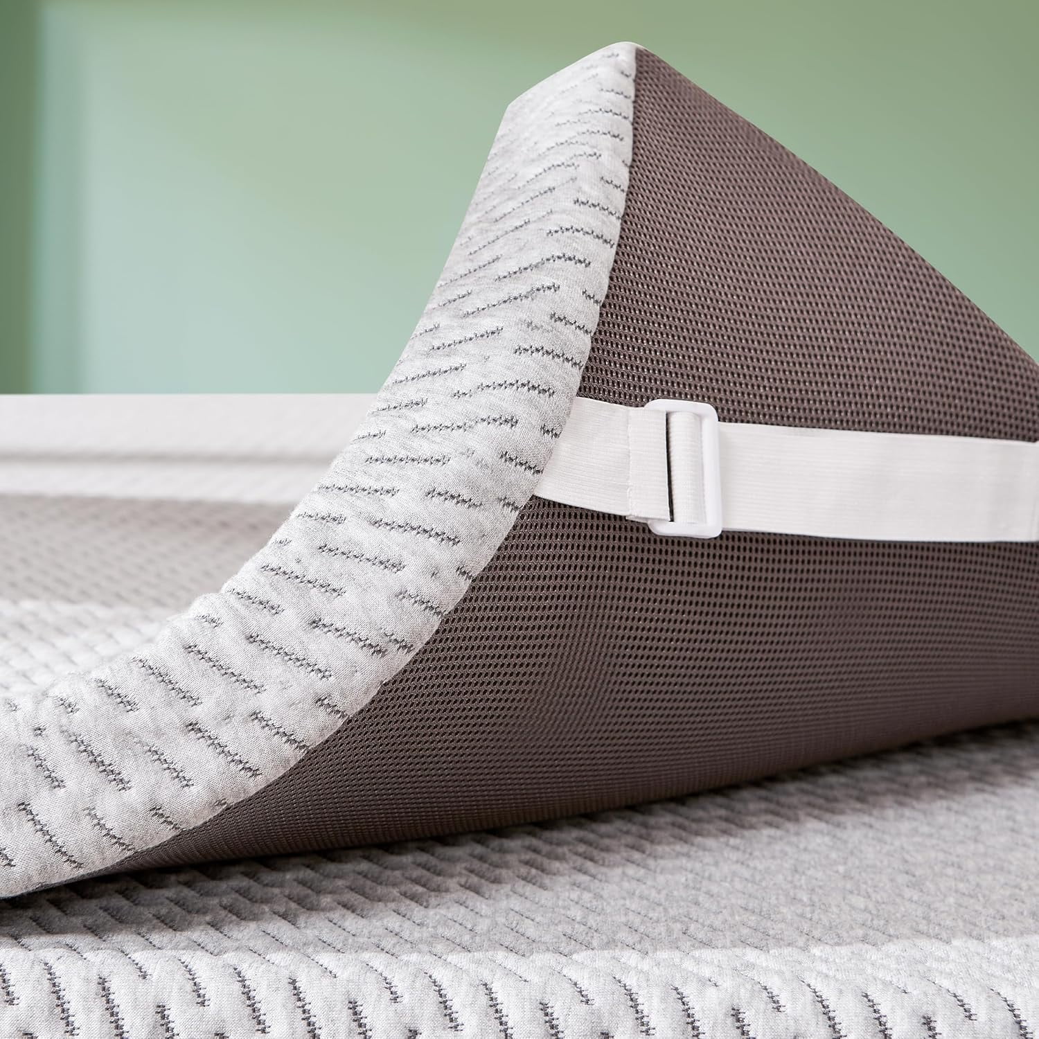 CHUN YI 4 Inch Cooling Memory Foam Mattress Topper Queen, Gel Infused