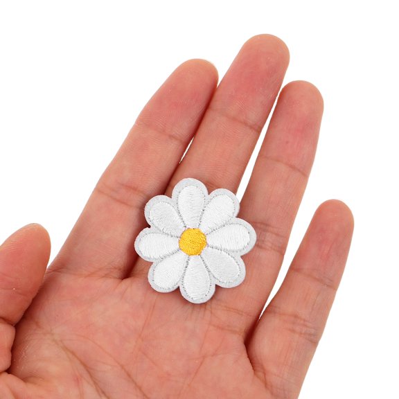 CIMAXIC Daisy Flower Applique Patches Multi Color for Clothing and Crafts