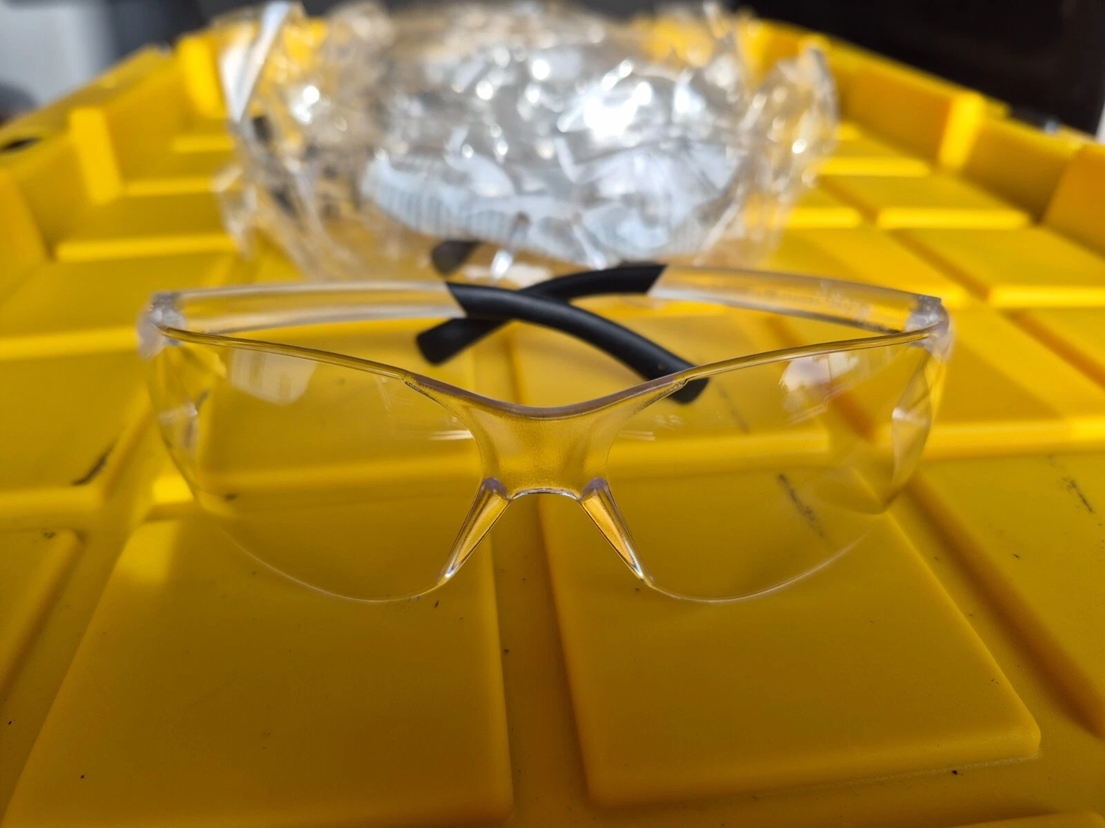 CIRCLE- 12 Pair/Pack Protective Safety Glasses Clear Lens Work Uv Ansi Z87.1 High Impact