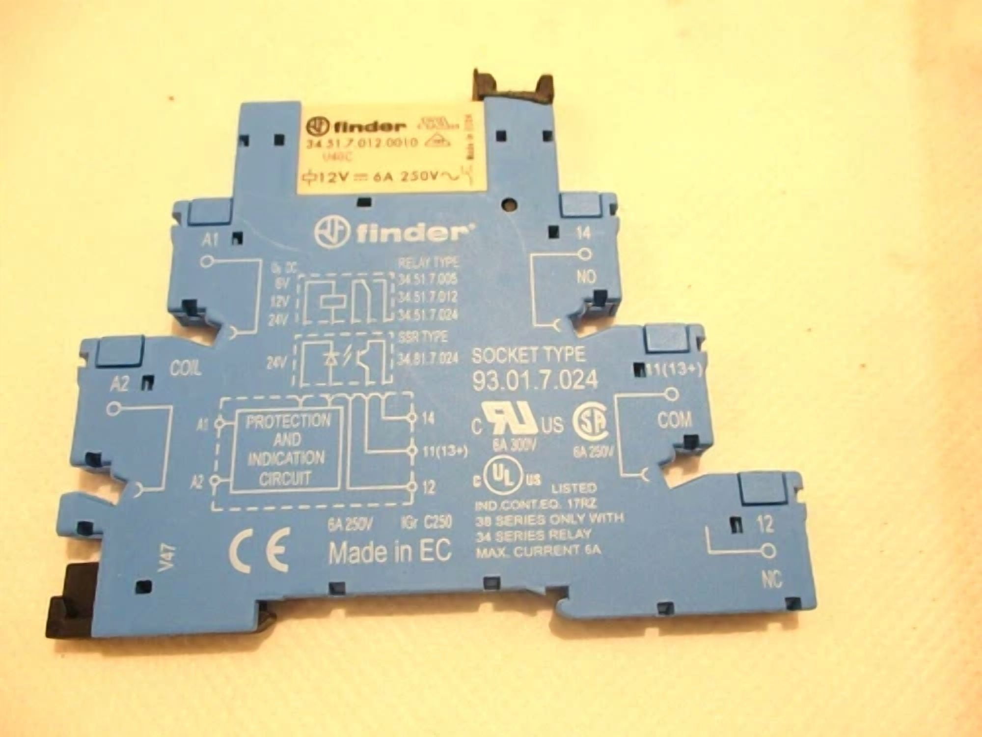 CIRCLE- New Finder 93.01.7.024 Terminal Block W Relay 34.51.7.012.0010