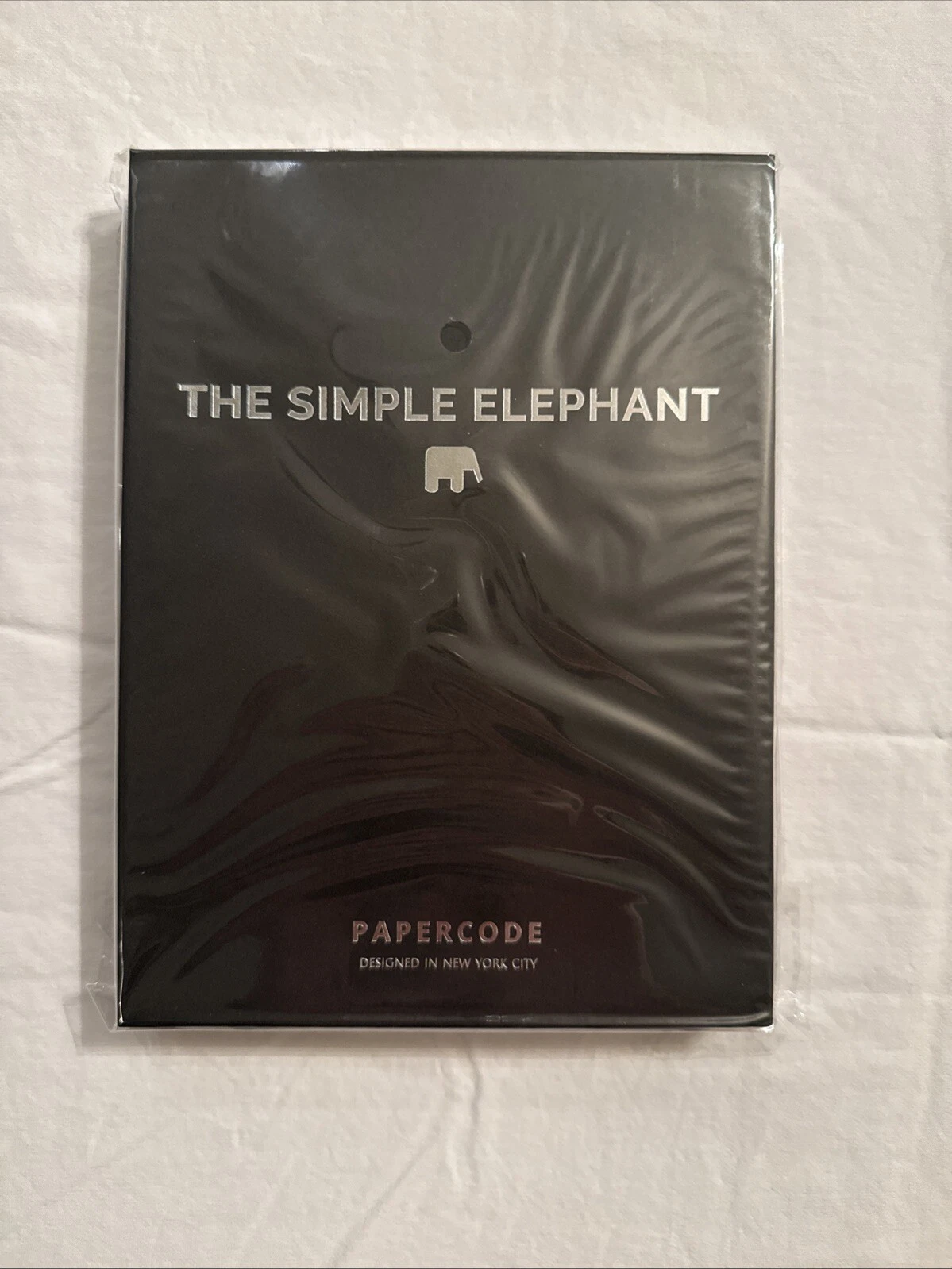 CIRCLE- The Simple Elephant Daily 2025 Planner. Undated Pages. Stickers Included. A5