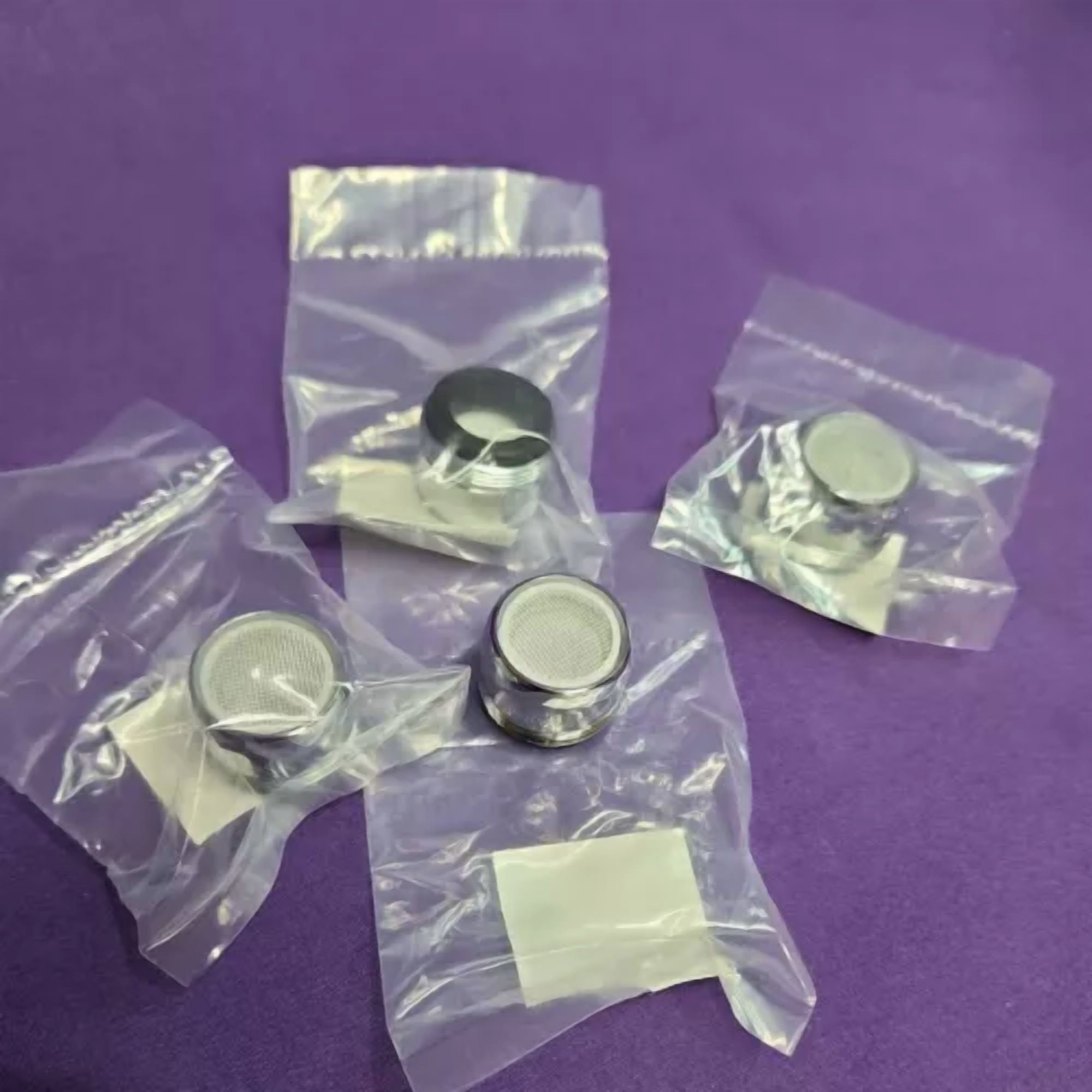 CIRCLE- Water Saving 1.5 Gpm Kitchen Or Bath Faucet Aerator Lot Of 4 Chrome Universal