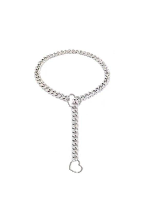 Rocker Chic Heart Pendant Necklace with Adjustable Chain for Trendy Women Look