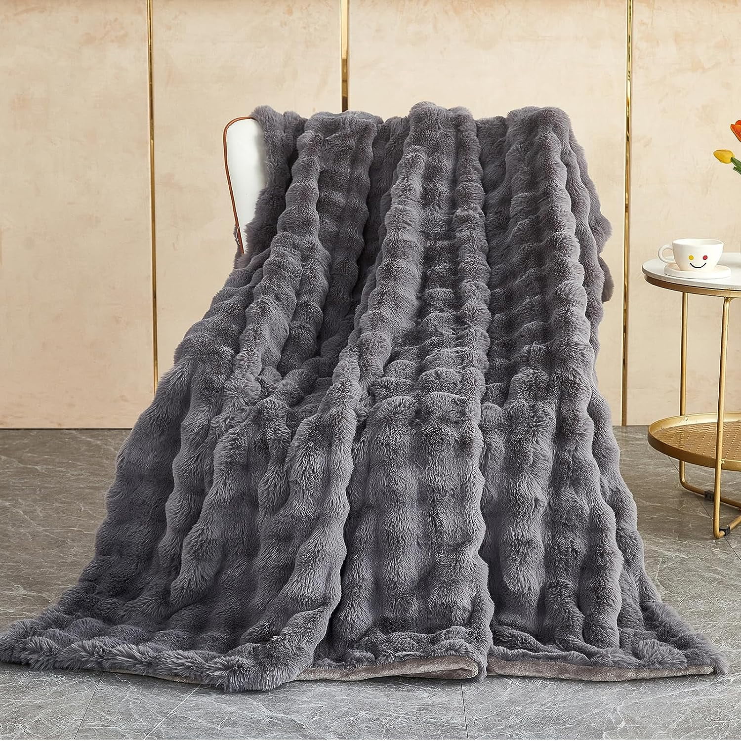 CJC Faux Fur Throw Blanket Soft Rabbit Warm Fuzzy Cozy Fluffy Feel Blankets Soft and Warm Thick
