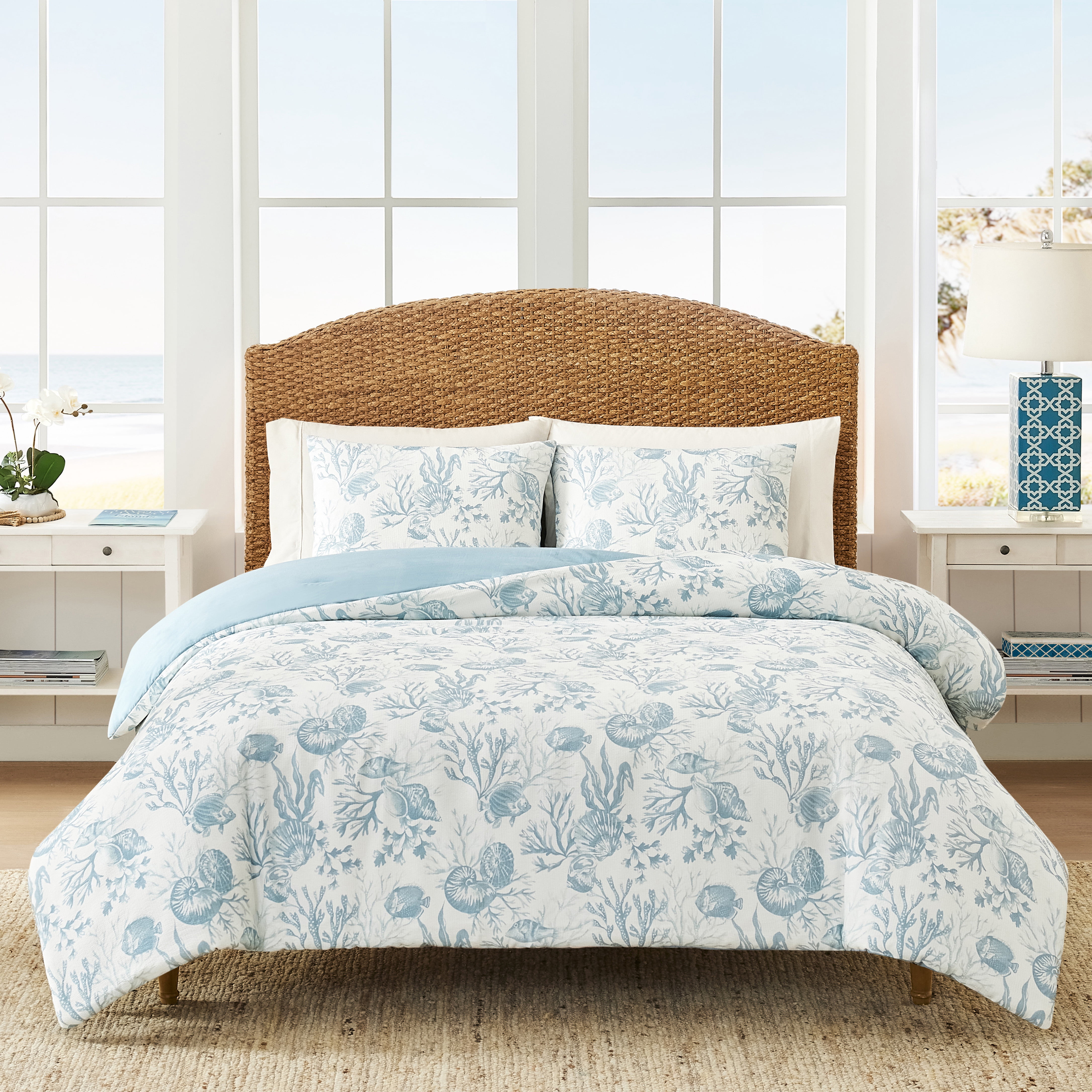 Coastal Living 3-Piece Lightweight 100% Cotton Blue & White Ocean Print Comforter Set, Full/Queen