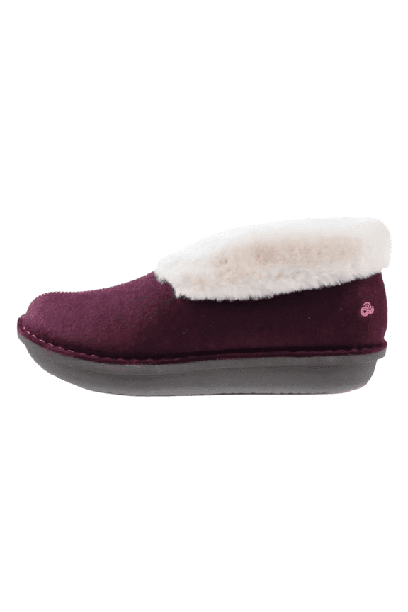 WOMENS Milano Step Flow Womens "Low Maroon" 26146034 26146034 from Stadium Goods