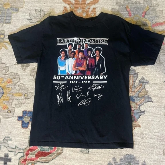 CLASSIC Earth Wind & Fire 50th An niversary Black Shirt Gift Fan FN1431
