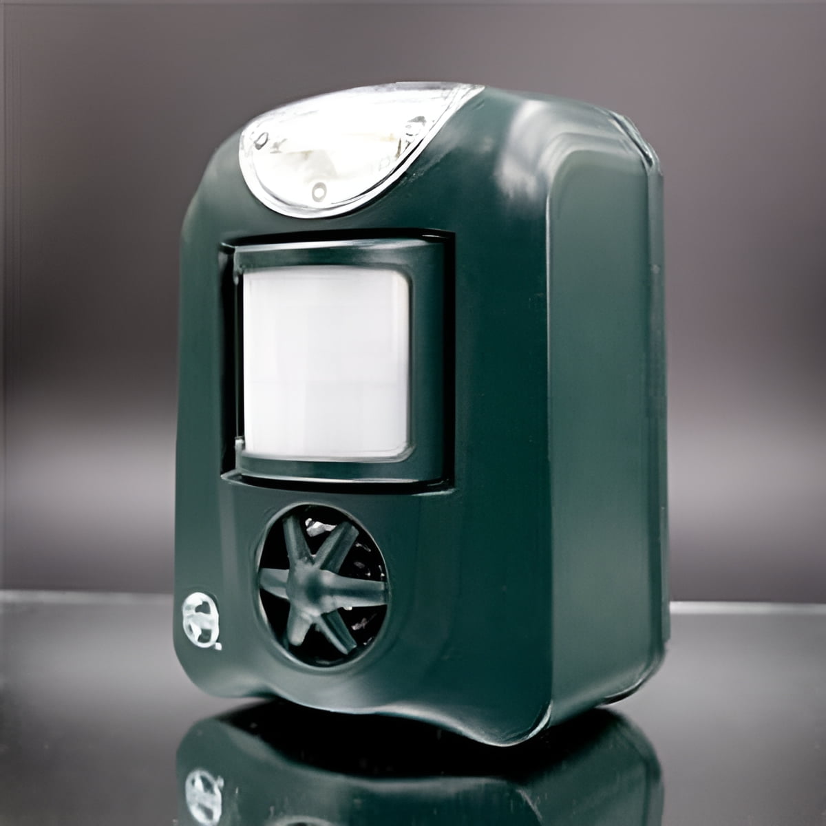 CLEANRTH TSBR610 Advanced Sonic/Ultrasonic Bird Repeller w/Triple Scan Technology