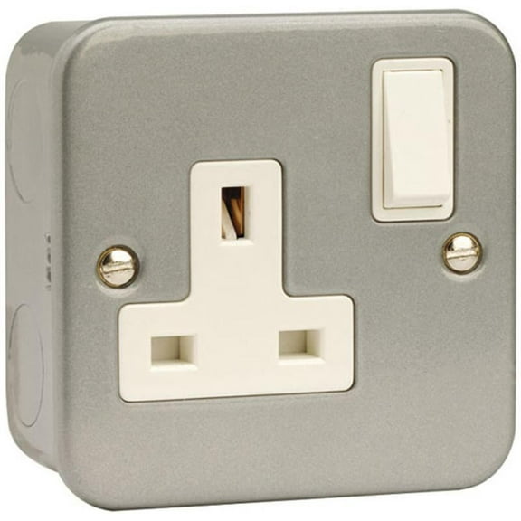 CLICK - 1 Gang DP 13A Metal Clad Switched Socket